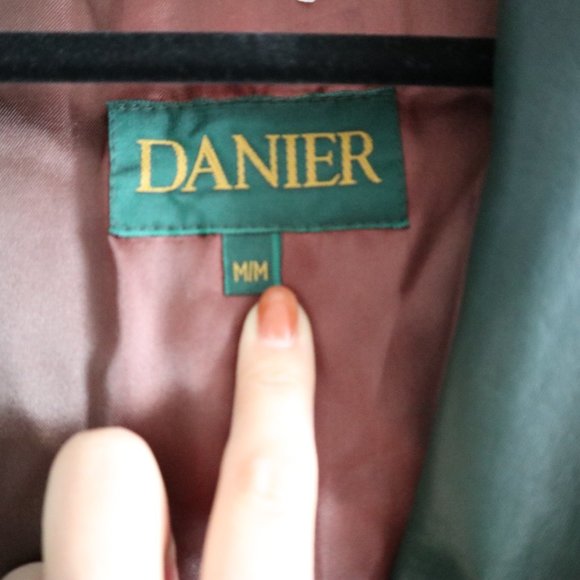 DANIER Coat (Green) - Picture 3 of 6